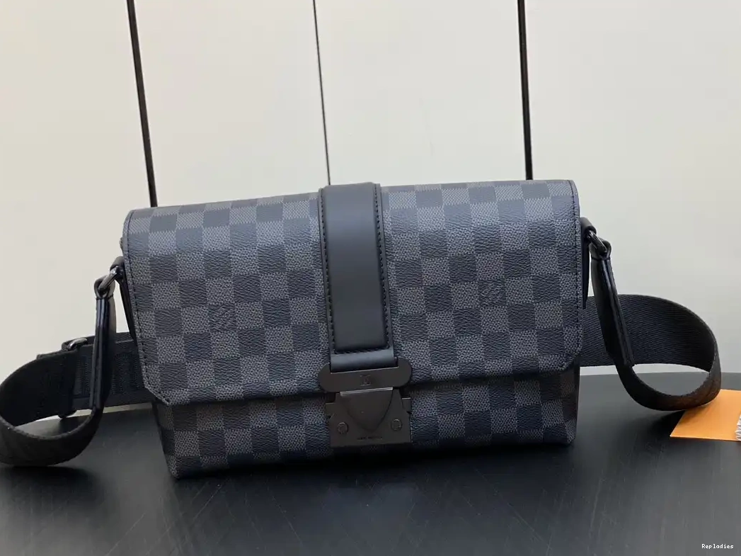 Fake Louis Bags LOUIS VUITTON Messenger S-Cape 0610